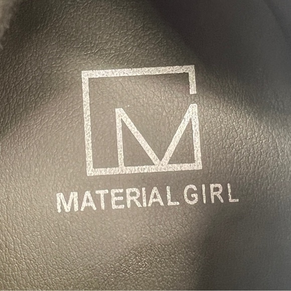 Material Girl Green Camouflage Slip On Platform Sneakers Size 9 1/2 Women’s - Picture 2 of 9